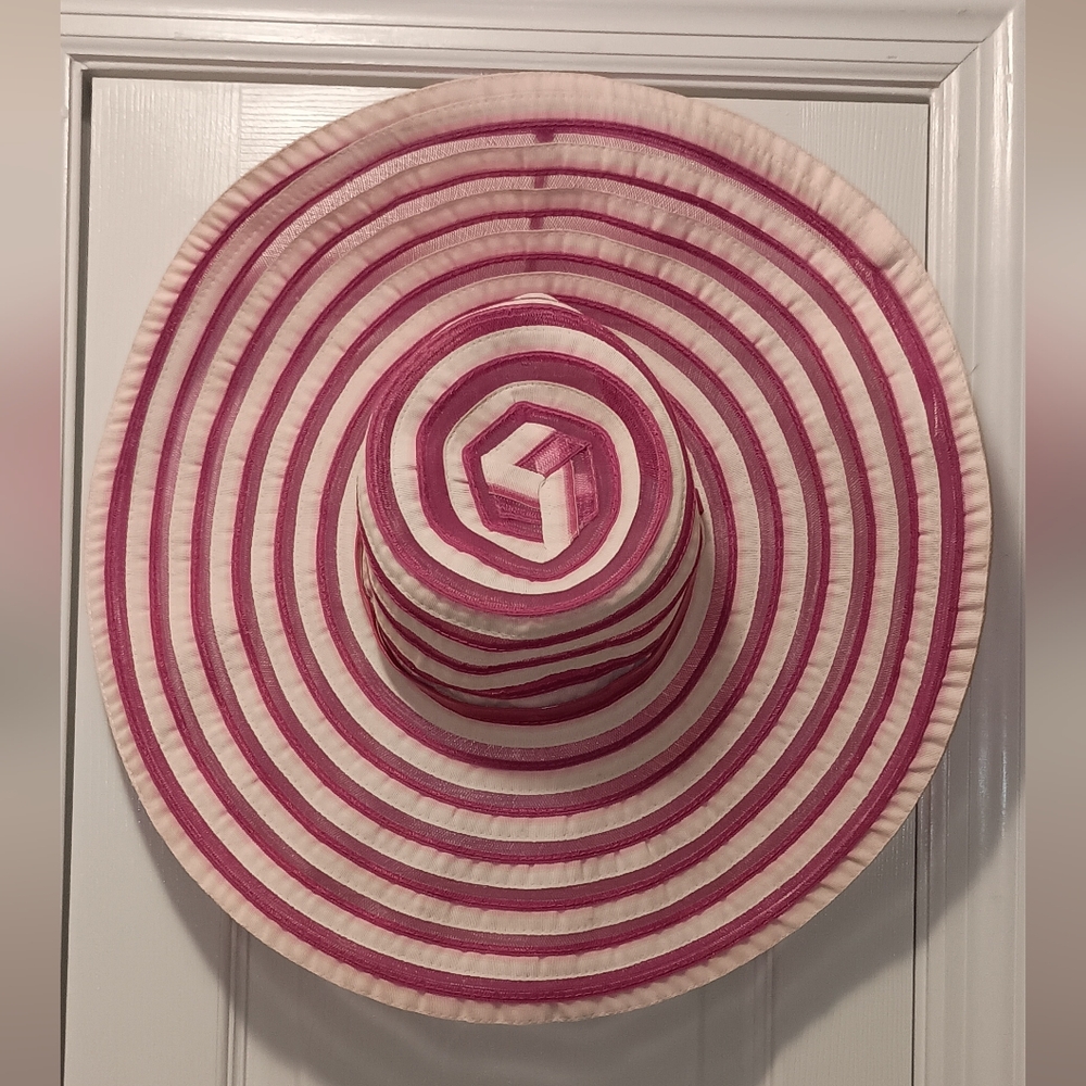 The Hats Company By Filippo Catarzi Pink White Stripe Sun hat